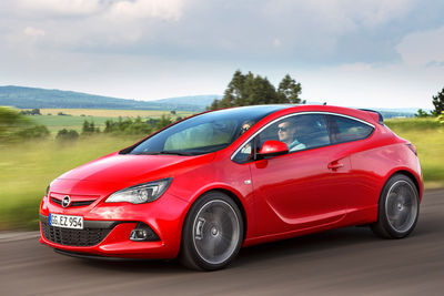 Opel Astra GTC 2012 - Foto