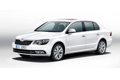 Škoda Superb y Superb Combi 2013 - Foto