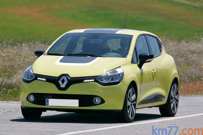  Renault Clio ( ). Prueba de     kilómetros.