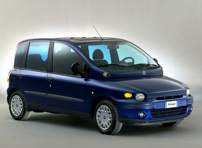 Fiat Multipla - Aumento de equipamiento, potencia y precio - Foto