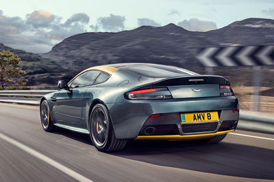 Aston Martin V8 Vantage Coupé - Foto
