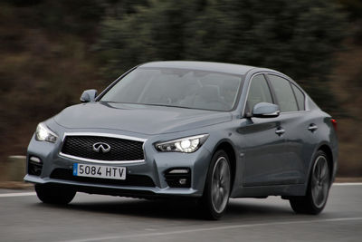Infiniti Q50 - Foto