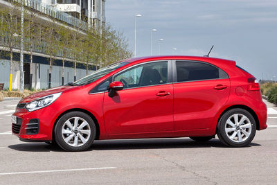 KIA Rio 2015 - Foto
