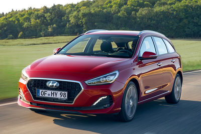 Hyundai i30 5p e i30 CW (2019) - Foto