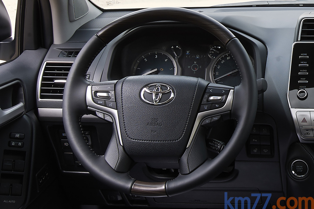 Fotos Interiores Toyota Land Cruiser 3p 28d 204 Cv Gx 2020