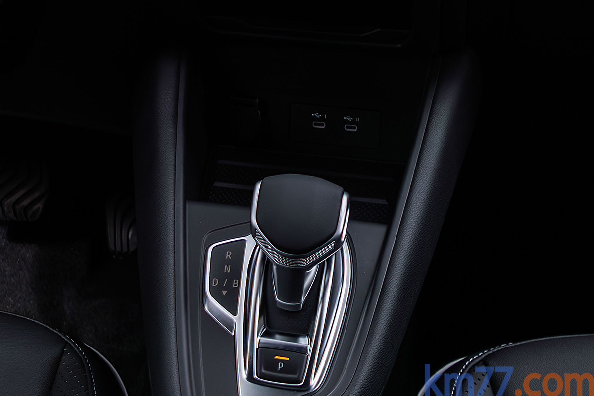 thumbnail image 2 of MaXtron SMD LED Interior Light Kit For Mitsubishi ASX - Bright White Upgrade 2 of 4