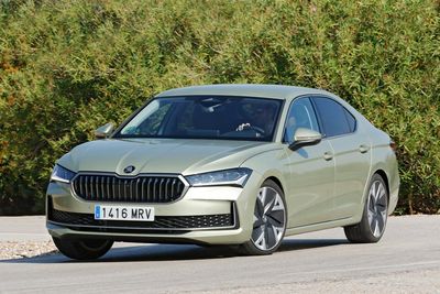 Škoda Superb 1.5 TSI mHEV 150 CV | Prueba - Foto