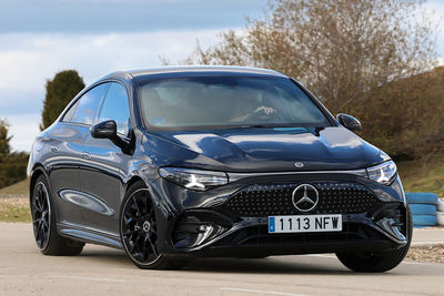 Mercedes-Benz CLA 250+ con tecnología EQ | Prueba - Foto