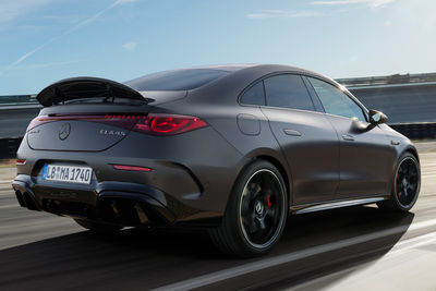Mercedes-AMG CLA 45 4MATIC+ - Foto